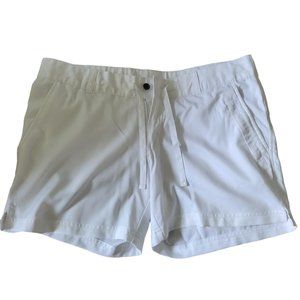 Magellan Outdoor Woman’s Fishing Shorts. Large Size. White Color.